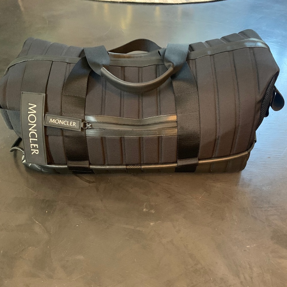 Moncler Graig Green Rubber Logo Nylon Holdall